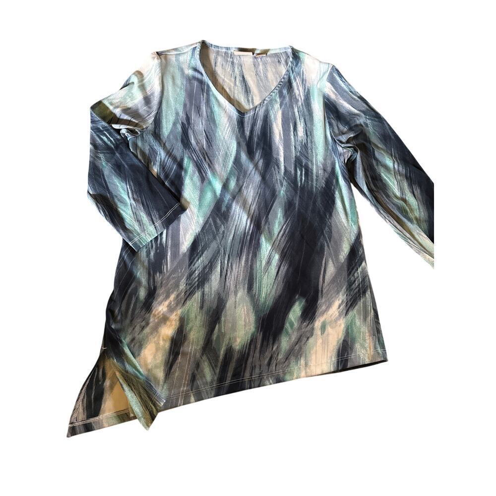 CHICOS- size XS, abstract brush stroke pattern top